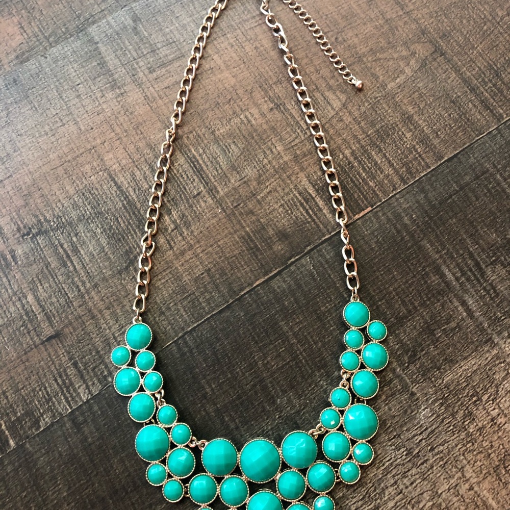 Gold/teal fashion necklace